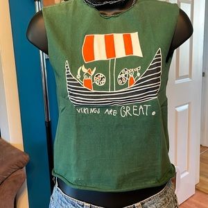 AMAZING “Vikings are great” hand-drawn tee shirt